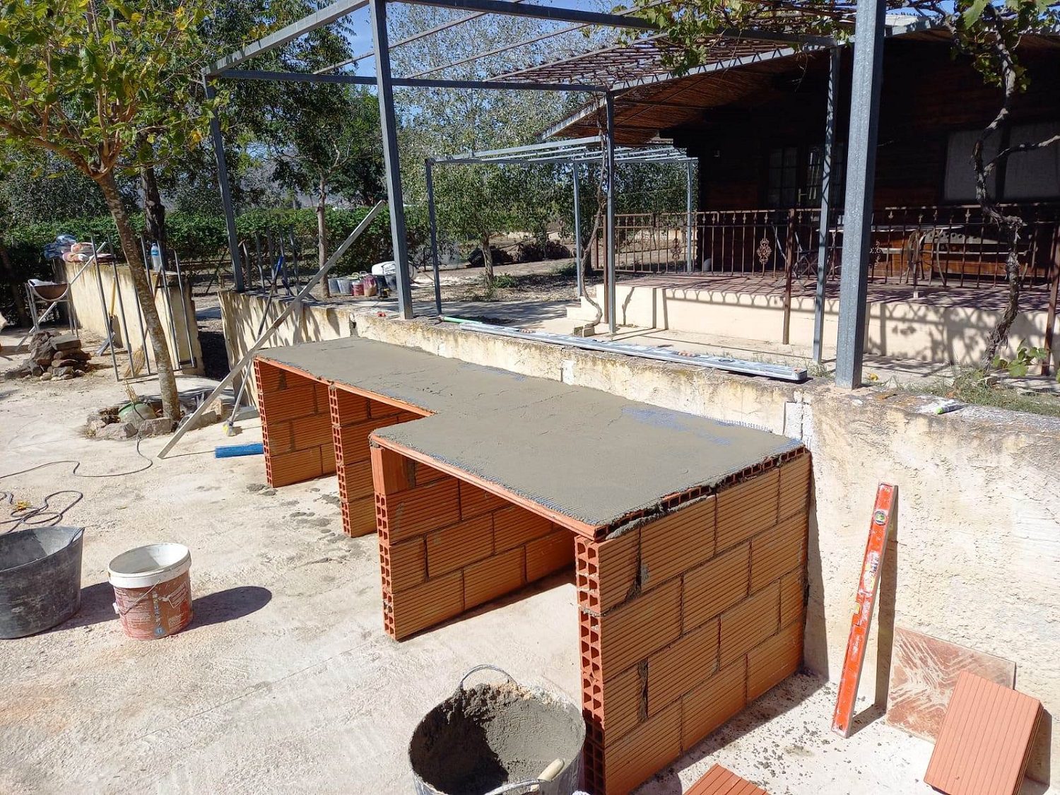 Barbacoa de obra exterior en Almoradí